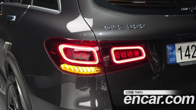 Mercedes-Benz GLC-Class (X253) GLC300 4MATIC 2022 — фото 23