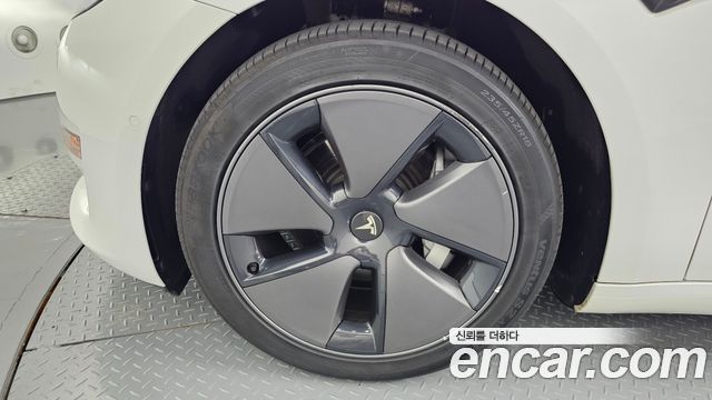 Tesla Model 3 Long Range AWD 2021 — фото 5