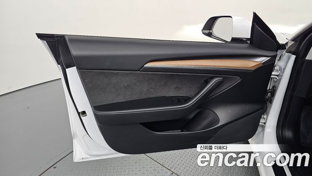 Tesla Model 3 Long Range AWD 2021 — фото 30