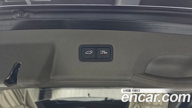 Kia Carnival (IV) Diesel 9-Seater Hi-Limousine Signature 2023 — фото 15
