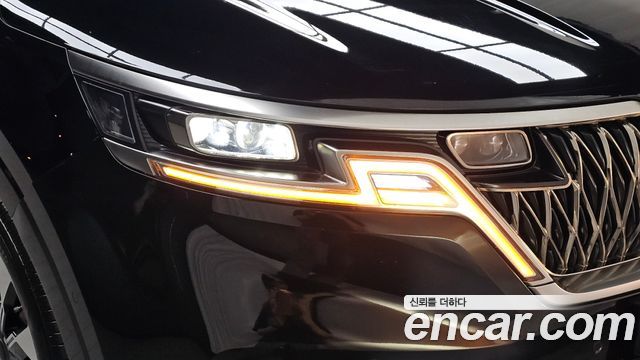 Kia Carnival (IV) Diesel 9-Seater Hi-Limousine Signature 2023 — фото 22
