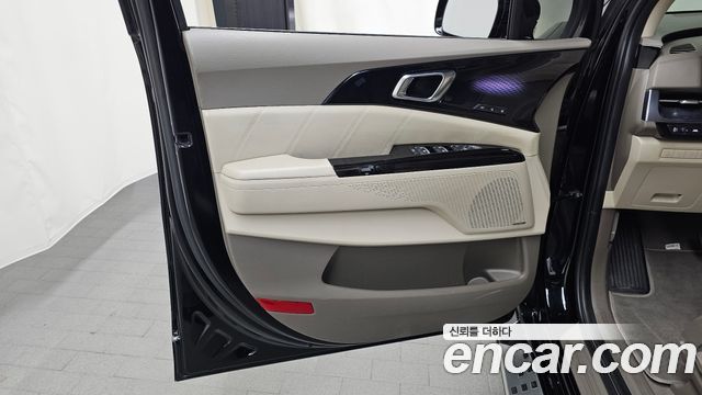 Kia Carnival (IV) Diesel 9-Seater Hi-Limousine Signature 2023 — фото 24