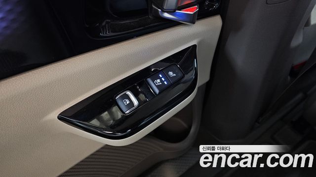 Kia Carnival (IV) Diesel 9-Seater Hi-Limousine Signature 2023 — фото 28