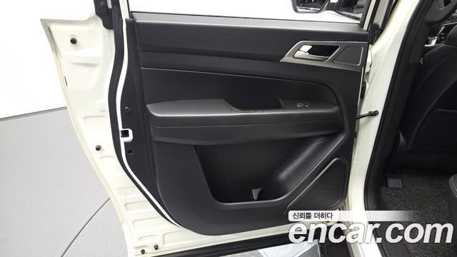 KG Mobility (SsangYong) Rexton Sports Khan Diesel 2.2 4WD Pioneer X (Link) 2019 — фото 25