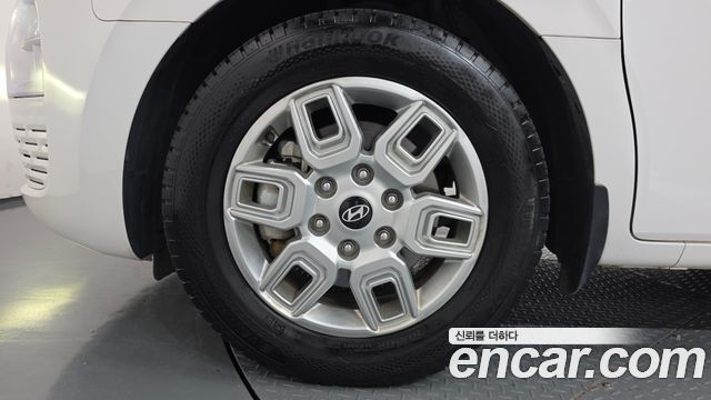 Hyundai Staria Cargo 5-Seater Modern 2025 — фото 5