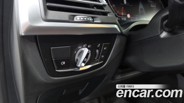 BMW X3 (G01) xDrive 20i 2022 — фото 27