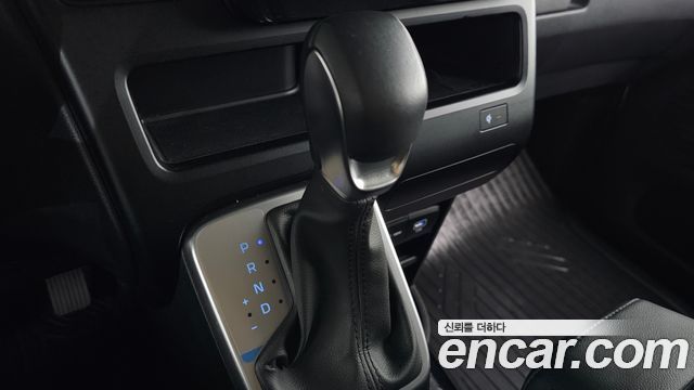 Hyundai Staria L3.5 Cargo 3-Seater Modern 2025 — фото 9