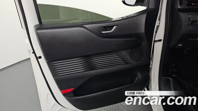 Hyundai Staria L3.5 Cargo 3-Seater Modern 2025 — фото 30