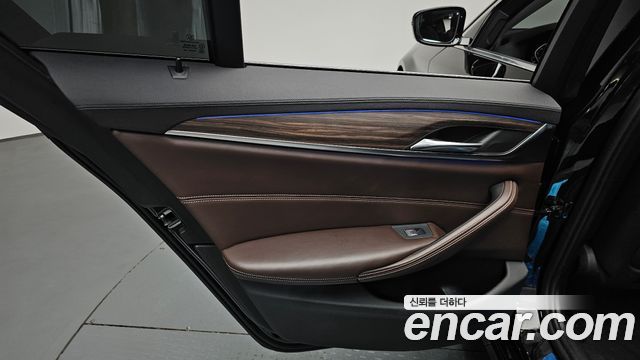 BMW 5 Series (G30) 520d Luxury Plus 2020 — фото 25