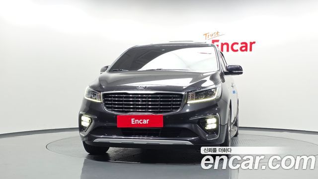 Kia Carnival 9-Seater Noblesse Special 2019 — фото 3