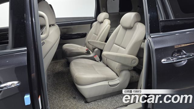 Kia Carnival 9-Seater Noblesse Special 2019 — фото 11