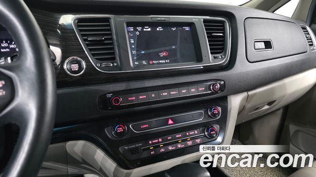 Kia Carnival 9-Seater Noblesse Special 2019 — фото 13