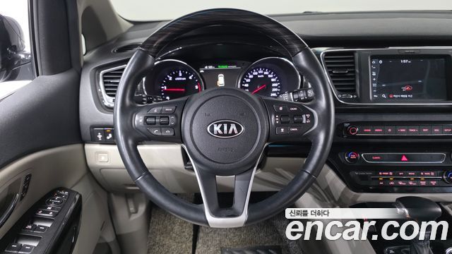Kia Carnival 9-Seater Noblesse Special 2019 — фото 14