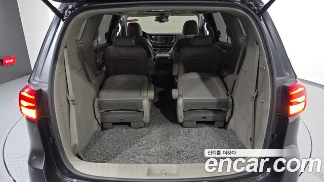 Kia Carnival 9-Seater Noblesse Special 2019 — фото 17
