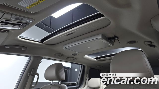 Kia Carnival 9-Seater Noblesse Special 2019 — фото 18