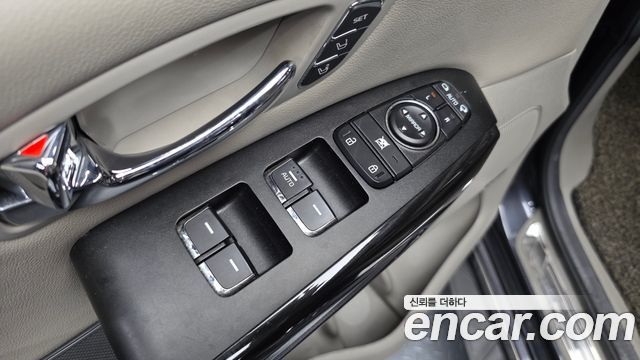 Kia Carnival 9-Seater Noblesse Special 2019 — фото 20