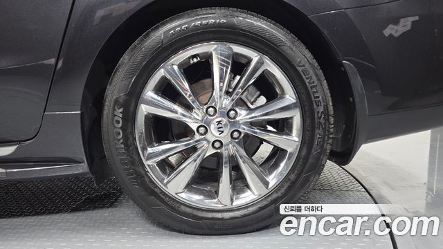Kia Carnival 9-Seater Noblesse Special 2019 — фото 21