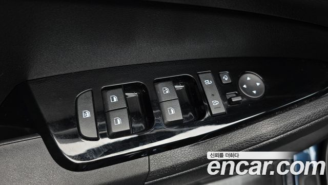 Kia Sportage (V) Gasoline 1.6 Turbo 2WD Prestige 2024 — фото 17