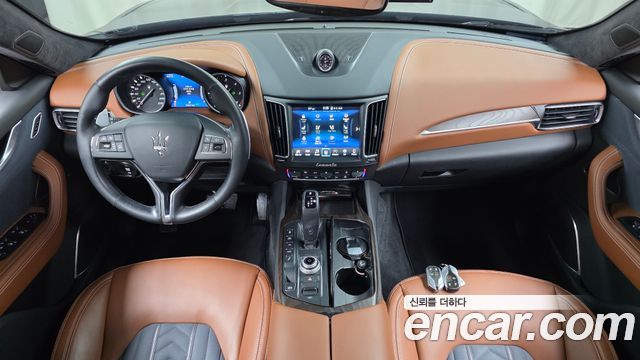 Maserati Levante 3.0 Diesel AWD GranLusso 2020 — фото 7