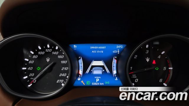 Maserati Levante 3.0 Diesel AWD GranLusso 2020 — фото 8