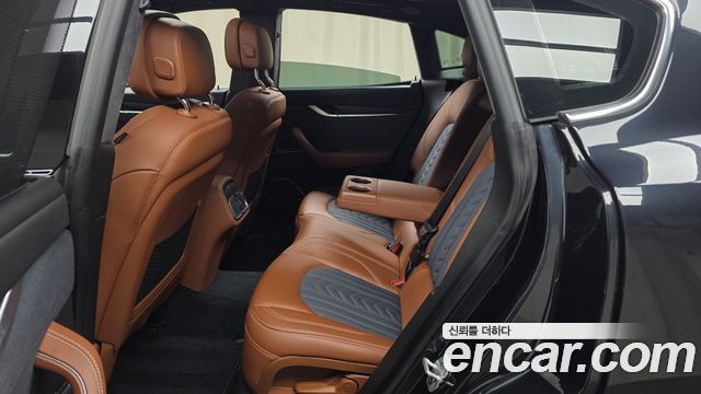 Maserati Levante 3.0 Diesel AWD GranLusso 2020 — фото 12