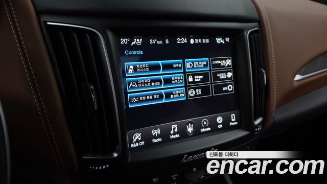 Maserati Levante 3.0 Diesel AWD GranLusso 2020 — фото 17