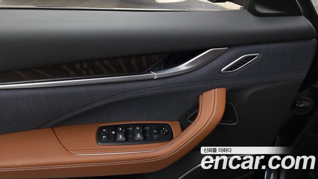 Maserati Levante 3.0 Diesel AWD GranLusso 2020 — фото 29