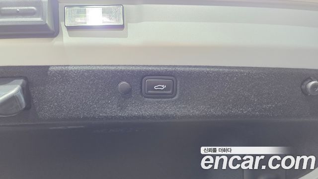 Kia EV4 Standard 2WD GT LIne 2026 — фото 18