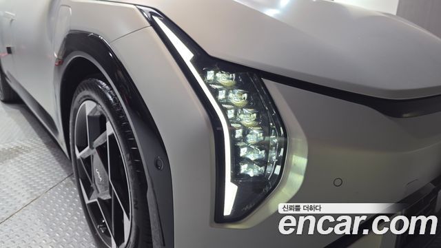Kia EV4 Standard 2WD GT LIne 2026 — фото 22