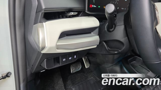 Kia EV4 Standard 2WD GT LIne 2026 — фото 27