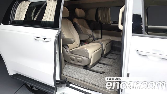 Kia Carnival (IV) Gasoline 7-Seater Hi-Limousine Signature 2023 — фото 12
