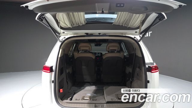 Kia Carnival (IV) Gasoline 7-Seater Hi-Limousine Signature 2023 — фото 20