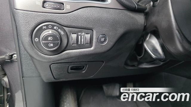Jeep Cherokee (KL) 2.4 Limited AWD 2020 — фото 33