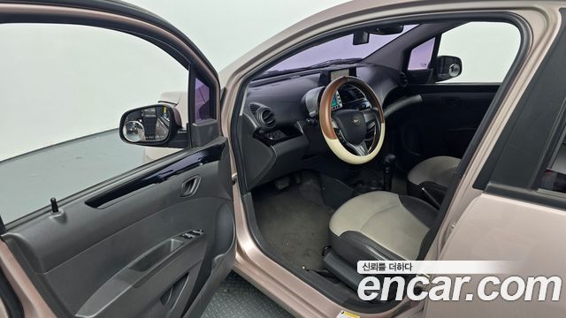 Chevrolet Spark LS Star 2012 — фото 11