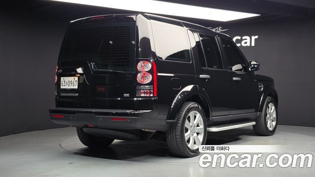 Land Rover Discovery 4 3.0 SDV6 SE 2016 — фото 2