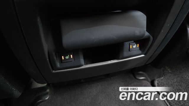 Land Rover Discovery 4 3.0 SDV6 SE 2016 — фото 23