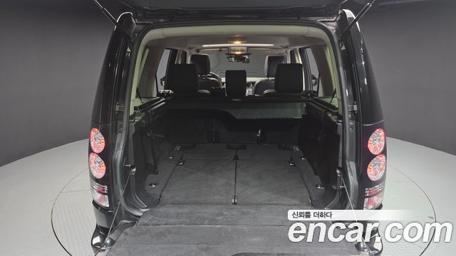 Land Rover Discovery 4 3.0 SDV6 SE 2016 — фото 24