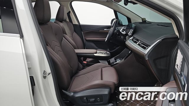 BMW 2 Series Active Tourer (U06) 218d Luxury 2025 — фото 11