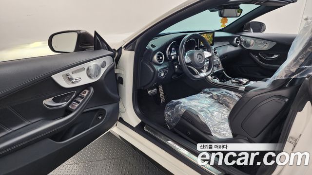 Mercedes-Benz C-Class (W205) C63 AMG Cabriolet 2017 — фото 10