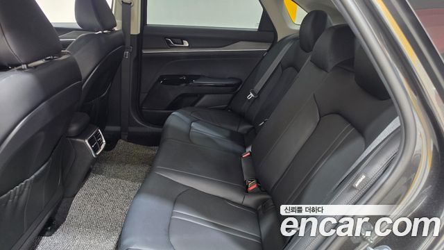 Kia K5 (III) 2.0 LPi Noblesse 2025 — фото 16