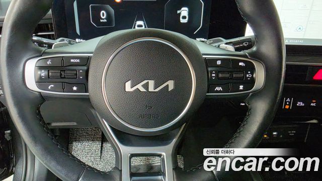 Kia K5 (III) 2.0 LPi Noblesse 2025 — фото 17