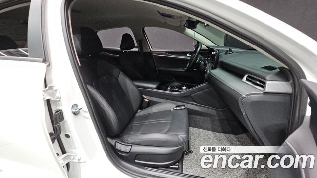 Kia K5 (III) 2.0 Prestige 2022 — фото 12
