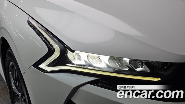 Kia K5 (III) 2.0 Prestige 2022 — фото 22