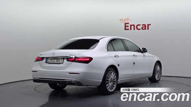 Mercedes-Benz E-Class (W213) E220d 4MATIC Exclusive 2021 — фото 2