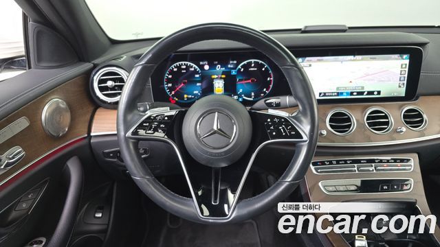 Mercedes-Benz E-Class (W213) E220d 4MATIC Exclusive 2021 — фото 13