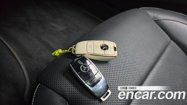 Mercedes-Benz E-Class (W213) E220d 4MATIC Exclusive 2021 — фото 15