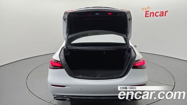 Mercedes-Benz E-Class (W213) E220d 4MATIC Exclusive 2021 — фото 18