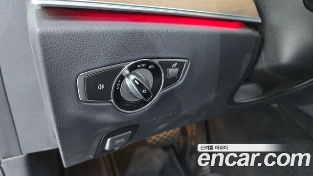 Mercedes-Benz E-Class (W213) E220d 4MATIC Exclusive 2021 — фото 27