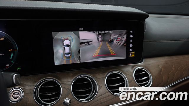 Mercedes-Benz E-Class (W213) E220d 4MATIC Exclusive 2021 — фото 16