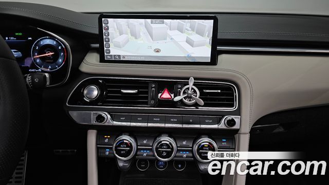 Genesis G70 Gasoline 3.3T 2WD 2023 — фото 14